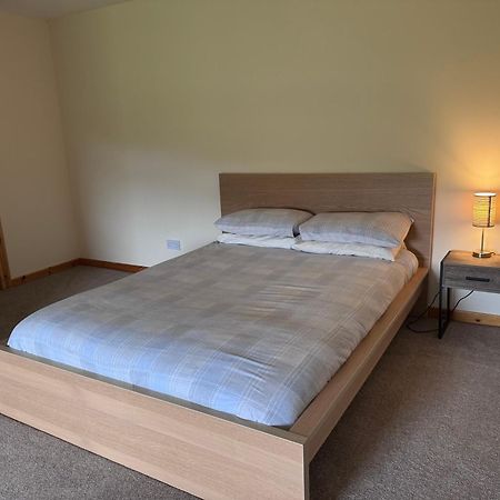 Langside Apartments Newhouse Екстериор снимка
