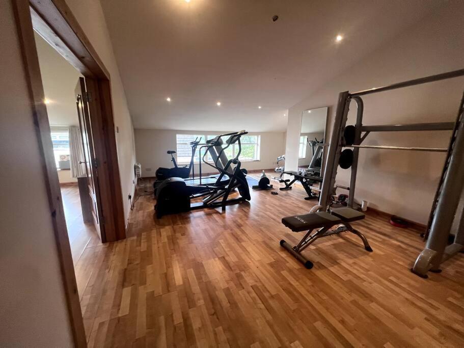 Langside Apartments Newhouse Екстериор снимка