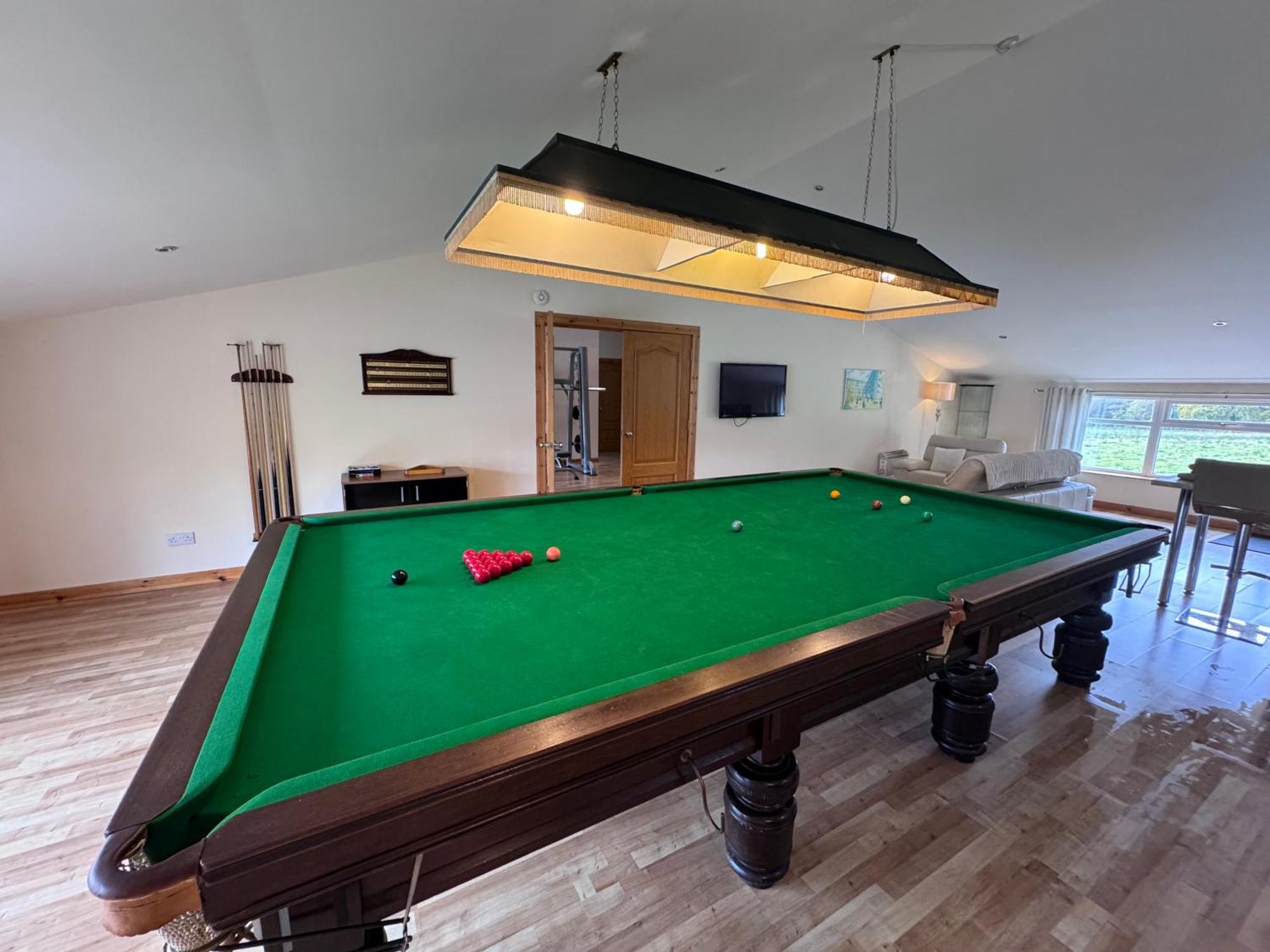 Langside Apartments Newhouse Екстериор снимка