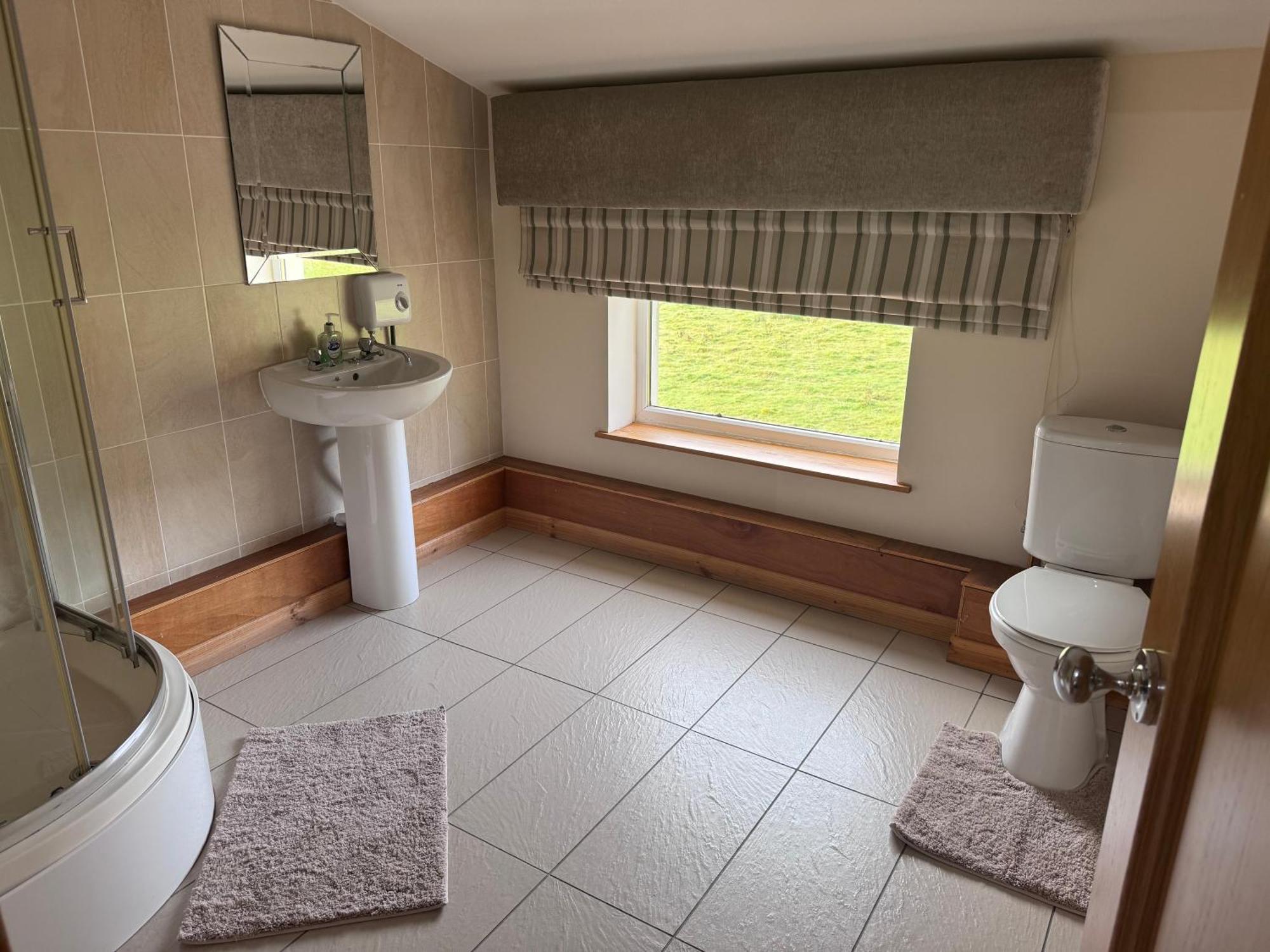 Langside Apartments Newhouse Екстериор снимка